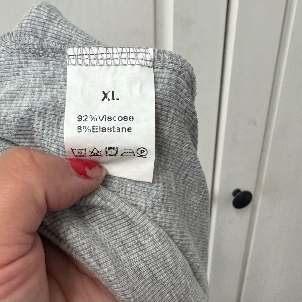 Women's Gray Sleeveless Robbed Romper Gray XL - Picture 6 of 6